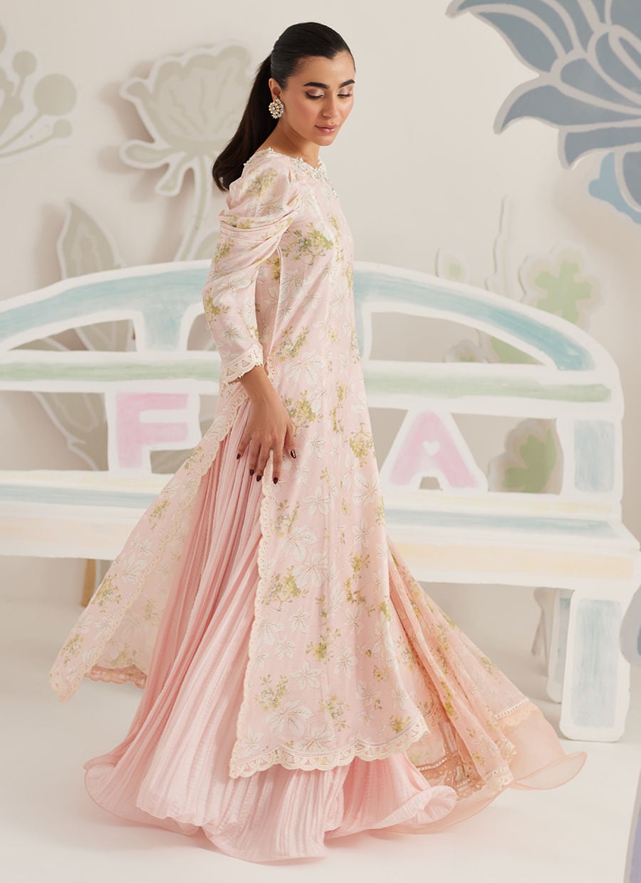 Farah Talib Aziz | Frou Frou Ramadan Edit | Viona-5
