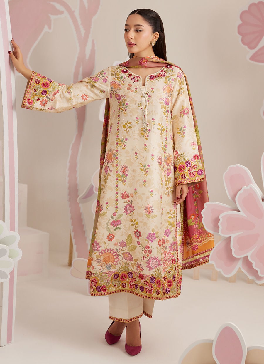 Farah Talib Aziz | Frou Frou Ramadan Edit | Soreya, image 3