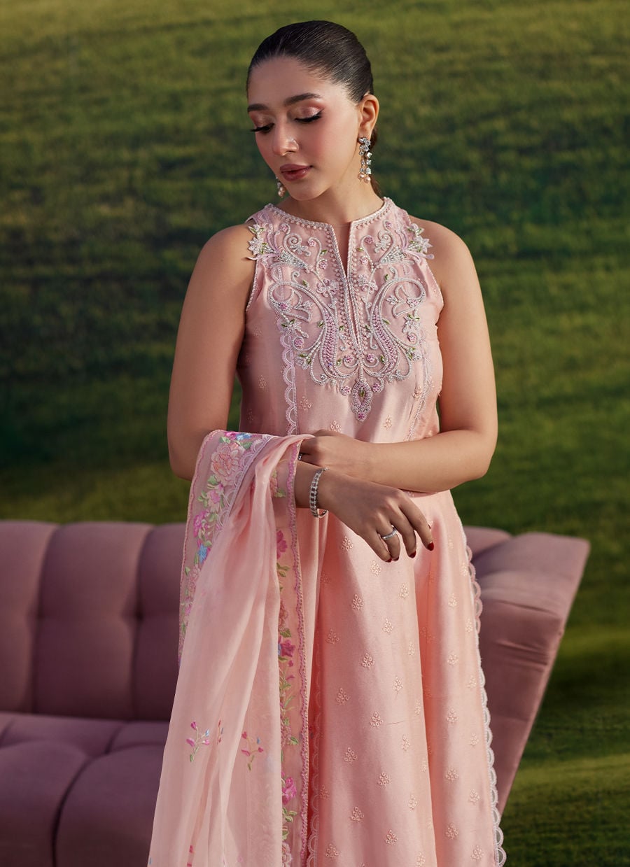 Farah Talib Aziz | Luna Eid 26 | Rosé Reverie Shirt And Dupatta, image 3