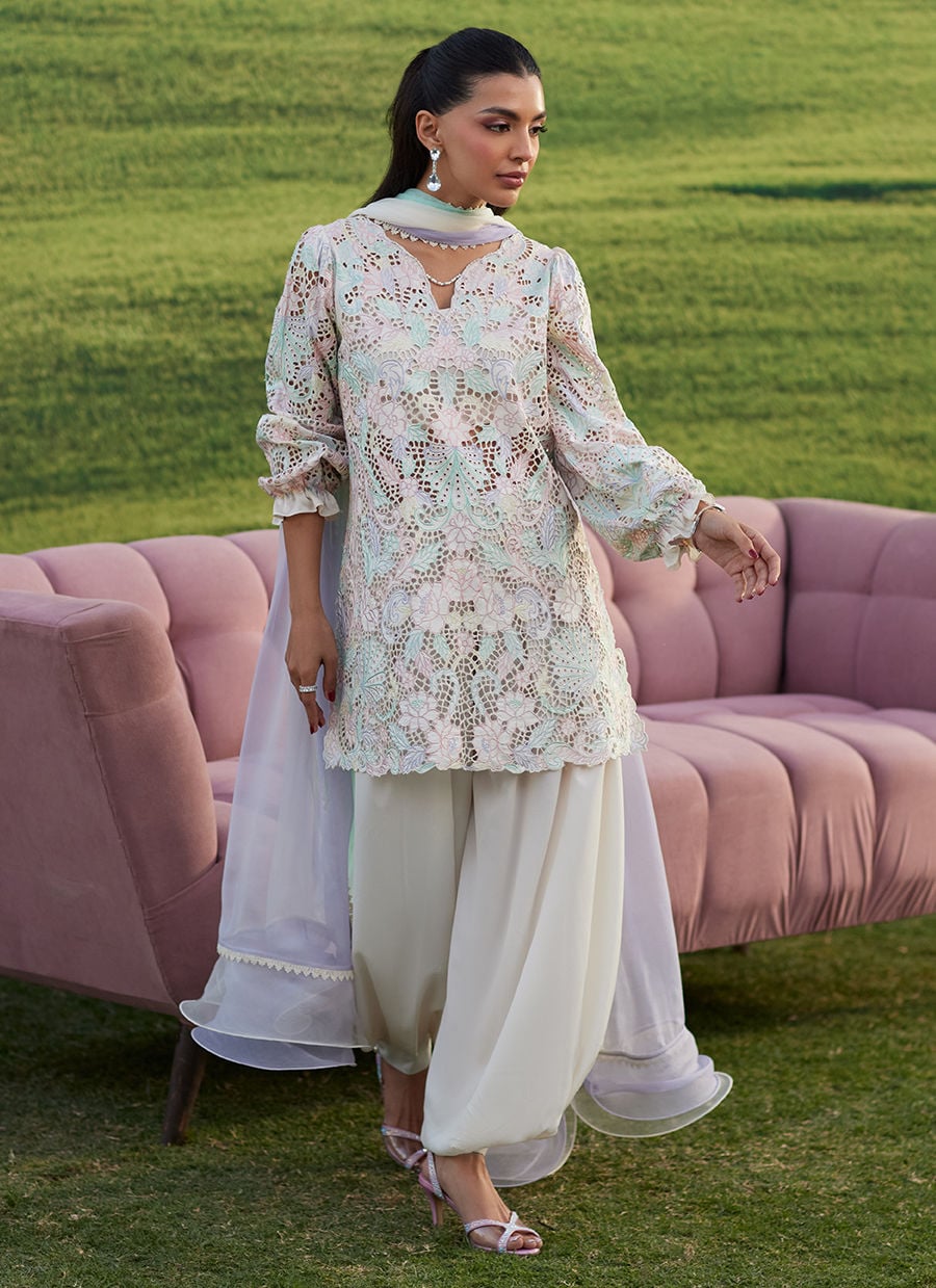 Farah Talib Aziz | Luna Eid 26 | Lyla Mist, image 3