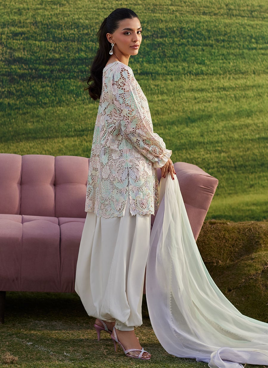 Farah Talib Aziz | Luna Eid 26 | Lyla Mist-5