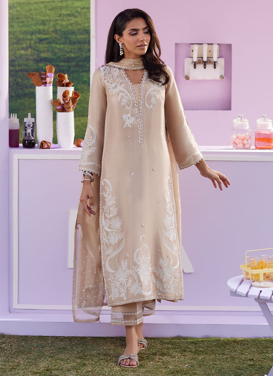 Farah Talib Aziz | Luna Eid 26 | Vaila Shirt And Dupatta, image 4