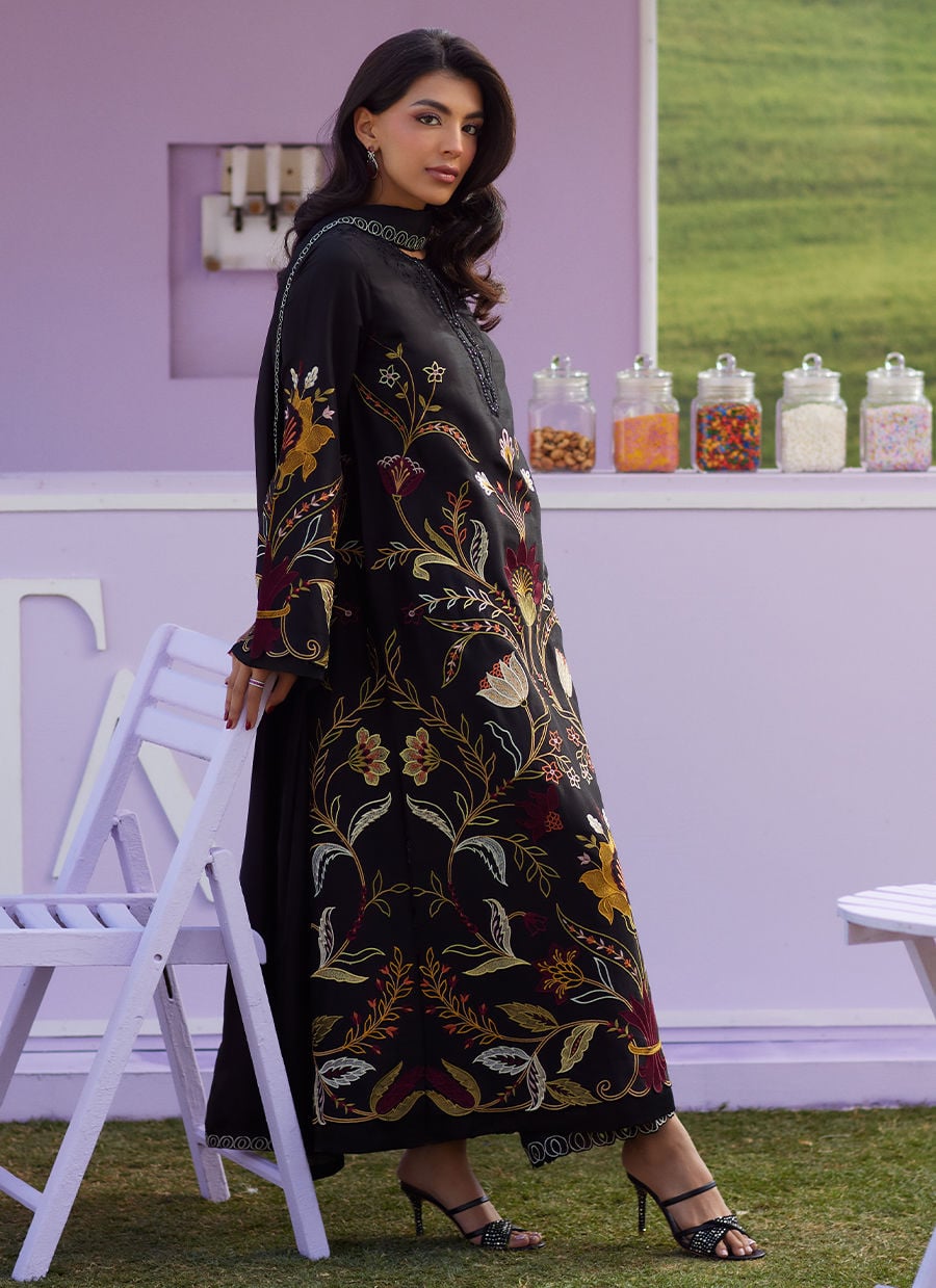 Farah Talib Aziz | Luna Eid 26 | Eavan Shirt And Dupatta, image 5