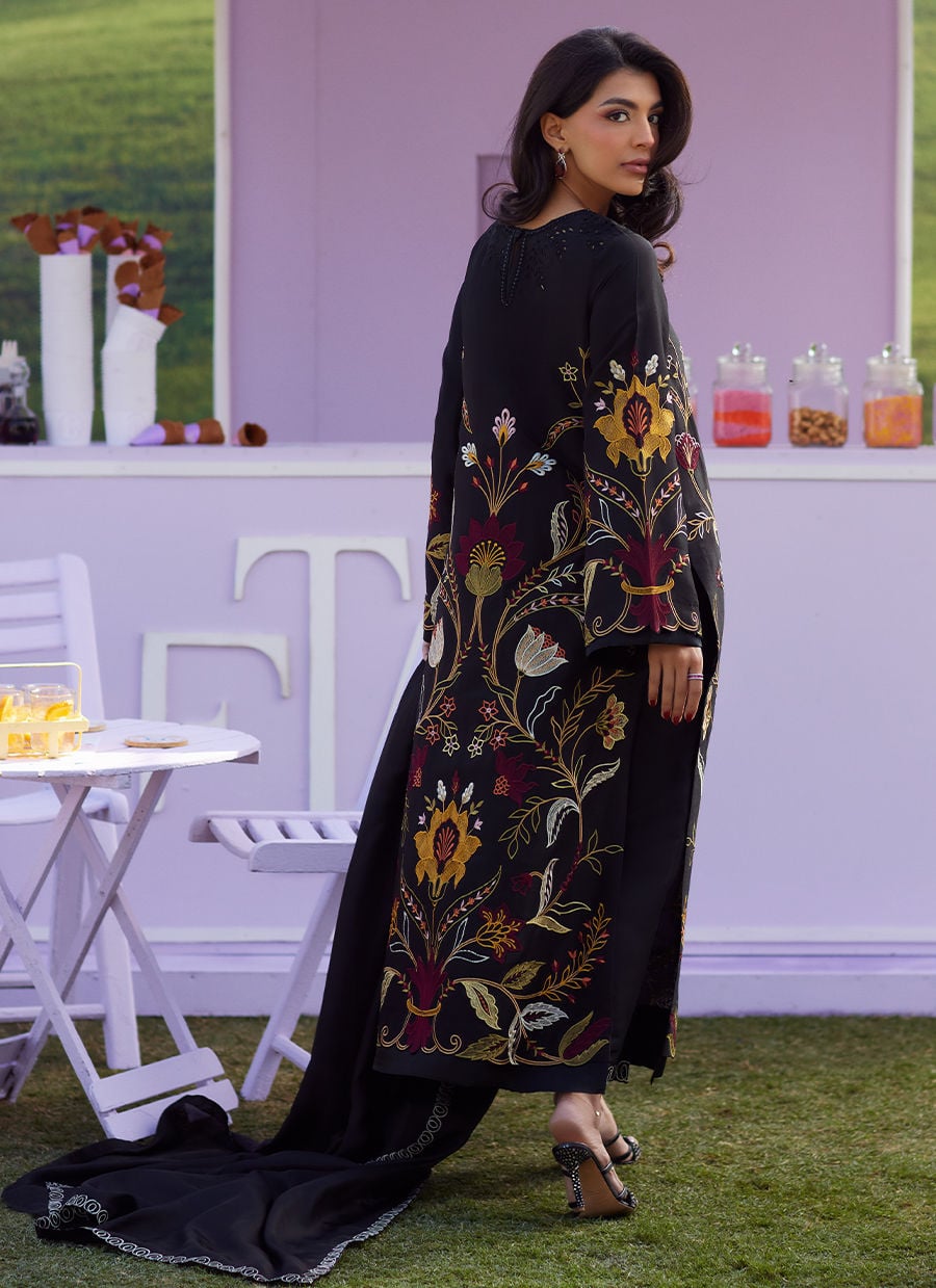 Farah Talib Aziz | Luna Eid 26 | Eavan Shirt And Dupatta, image 2