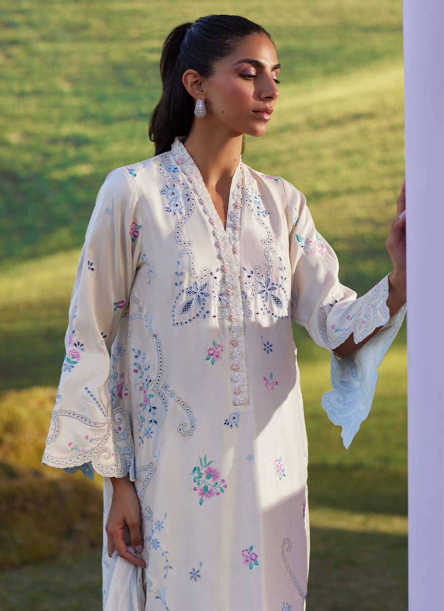Farah Talib Aziz | Luna Eid 26 | Elya Shirt And Dupatta, image 3