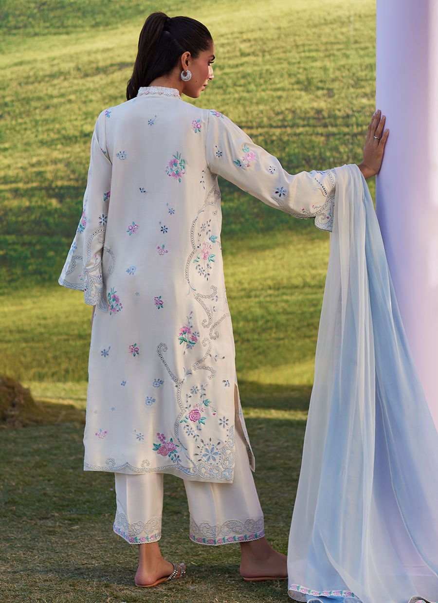 Farah Talib Aziz | Luna Eid 26 | Elya Shirt And Dupatta, image 2