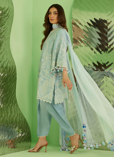 Farah Talib Aziz | Veya A Draped Capsule | Serra