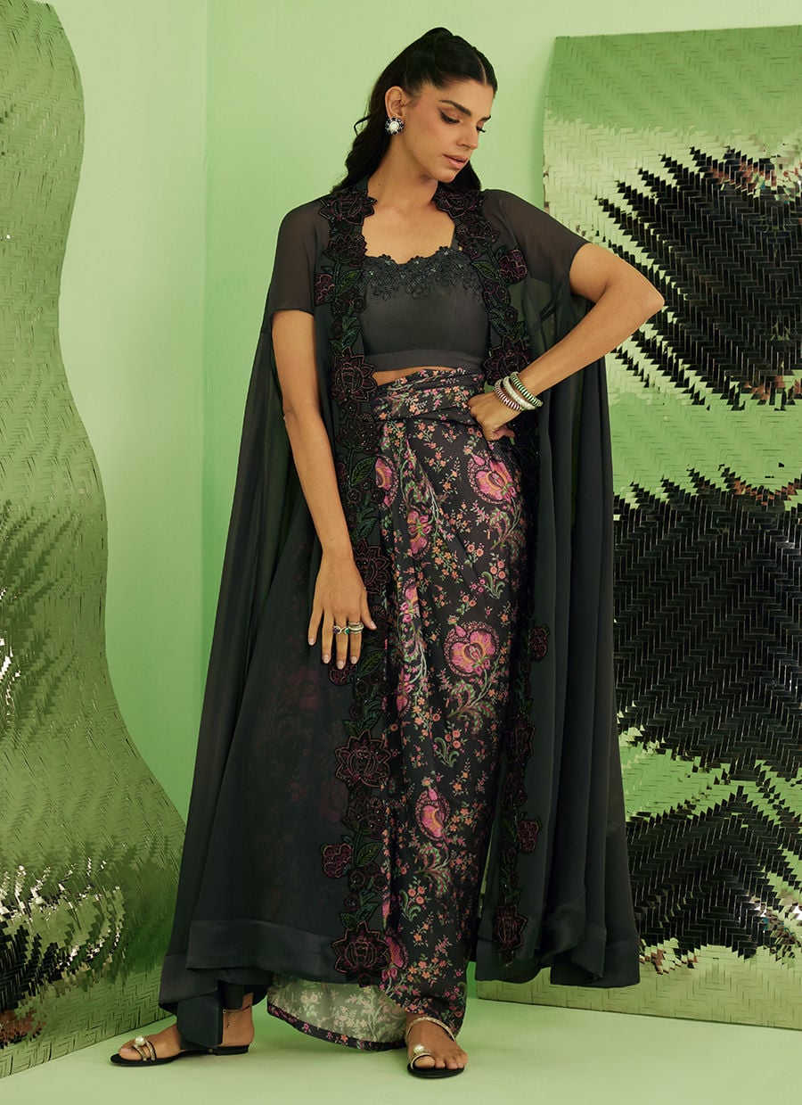 Farah Talib Aziz | Veya A Draped Capsule | Azalea-5