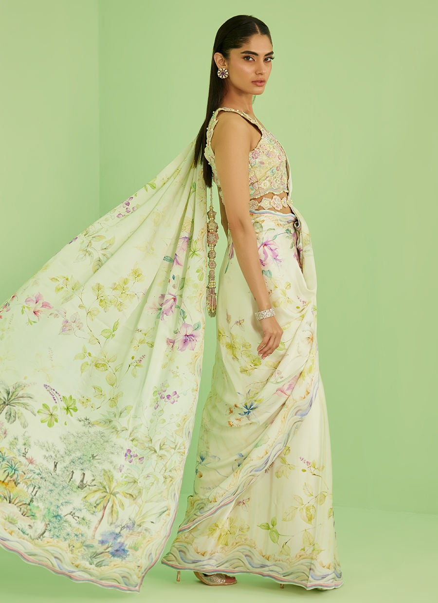 Farah Talib Aziz | Veya A Draped Capsule | Avery Saree-4