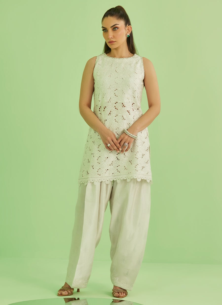 Farah Talib Aziz | Veya A Draped Capsule | Laine Shirt And Drape Dupatta, image 5