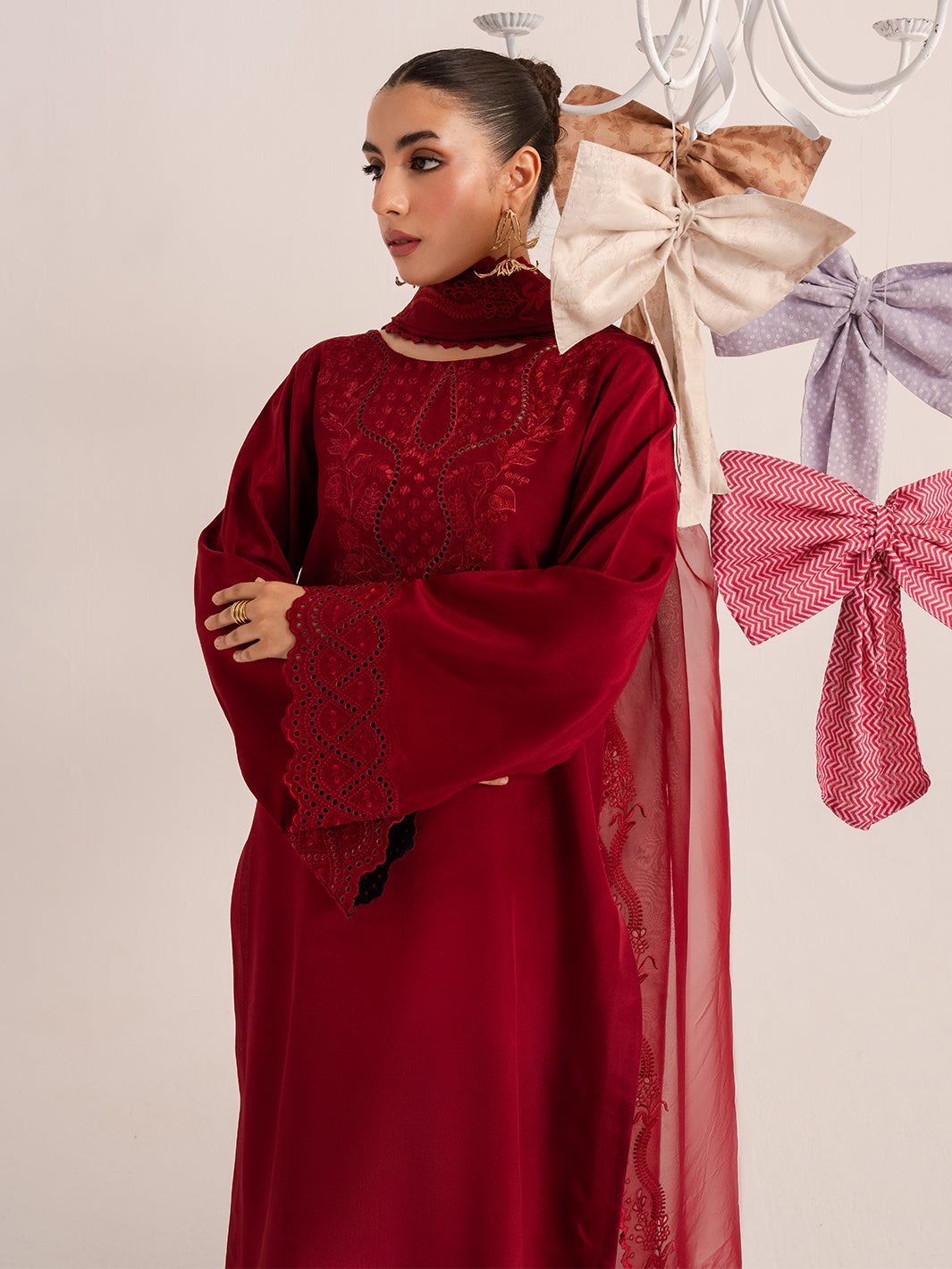 Izel | The Silk Chapter | Cerise, image 4