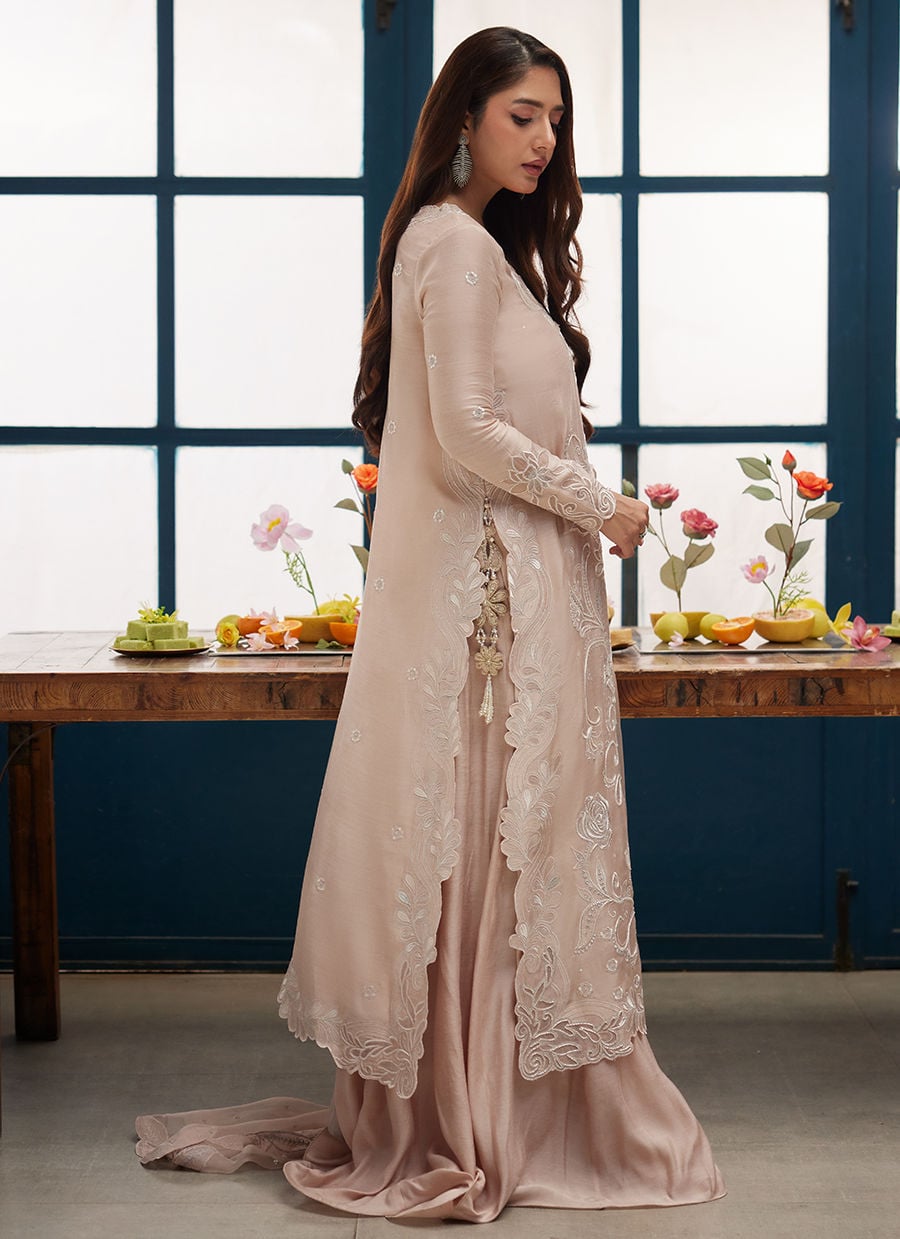 Farah Talib Aziz | Tara Luxe Eid 26 | Remy, image 2
