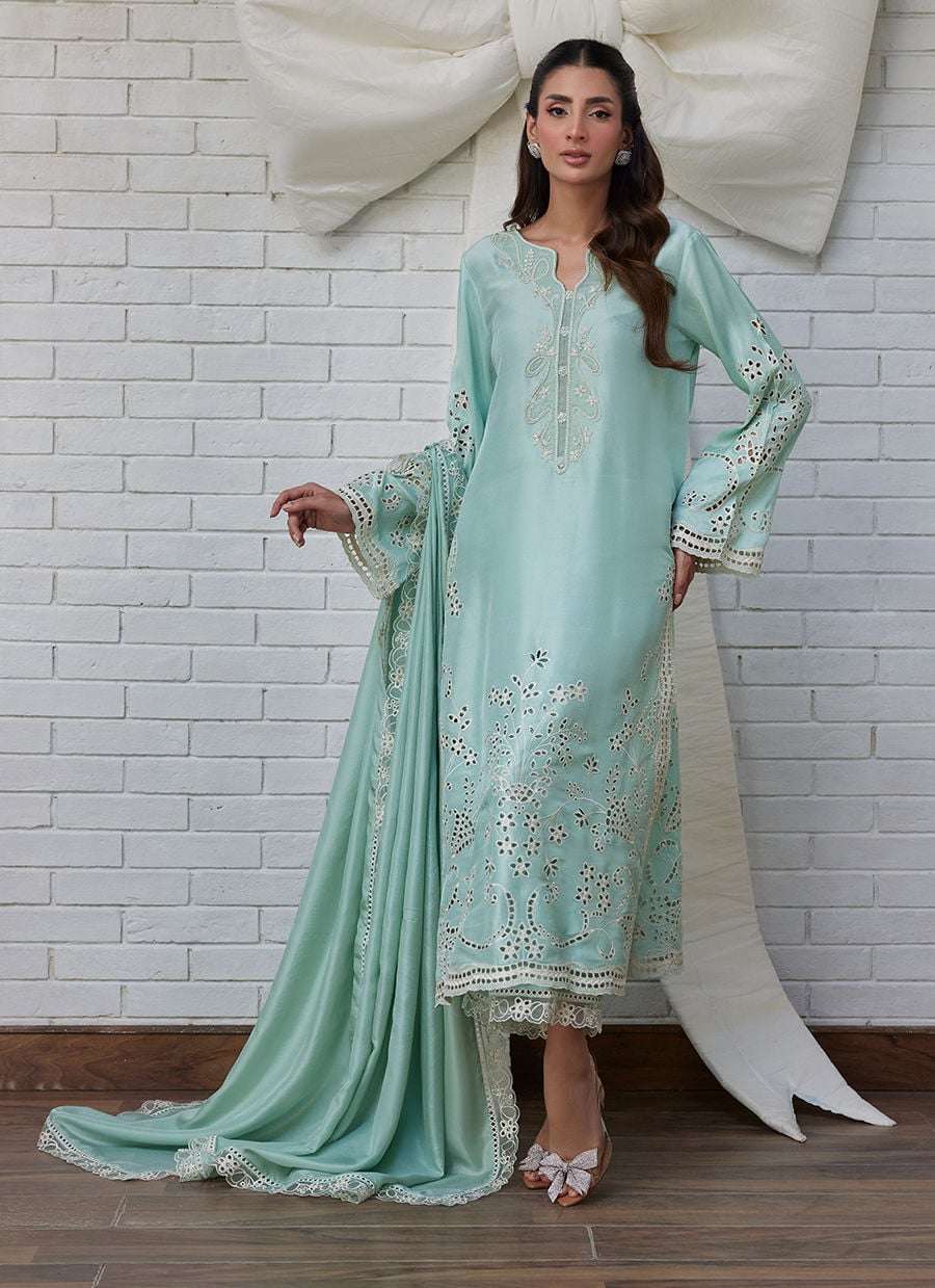 Farah Talib Aziz | Tara Luxe Eid 26 | Kalina-4
