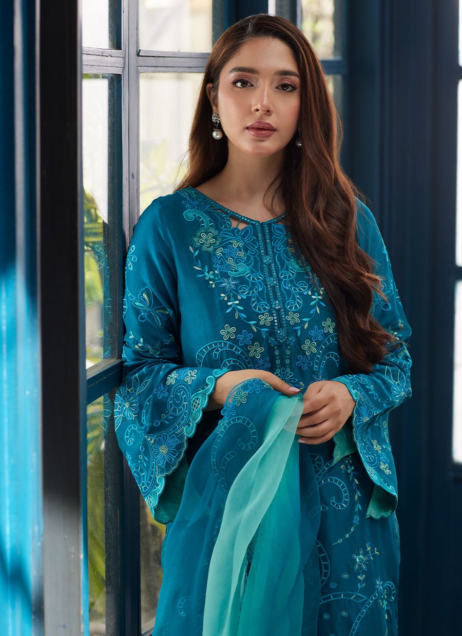Farah Talib Aziz | Tara Luxe Eid 26 | Eliana-3