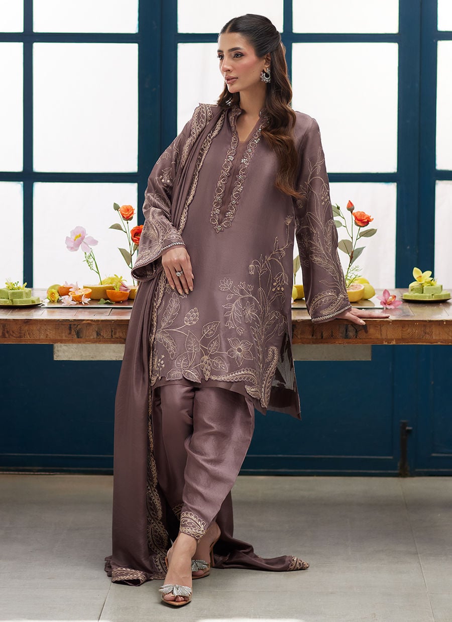 Farah Talib Aziz | Tara Luxe Eid 26 | Greta, image 5