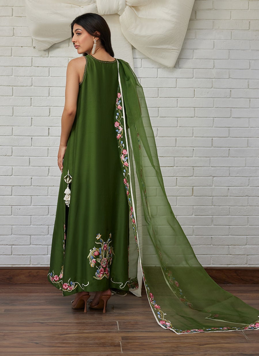 Farah Talib Aziz | Tara Luxe Eid 26 | Gracie, image 2