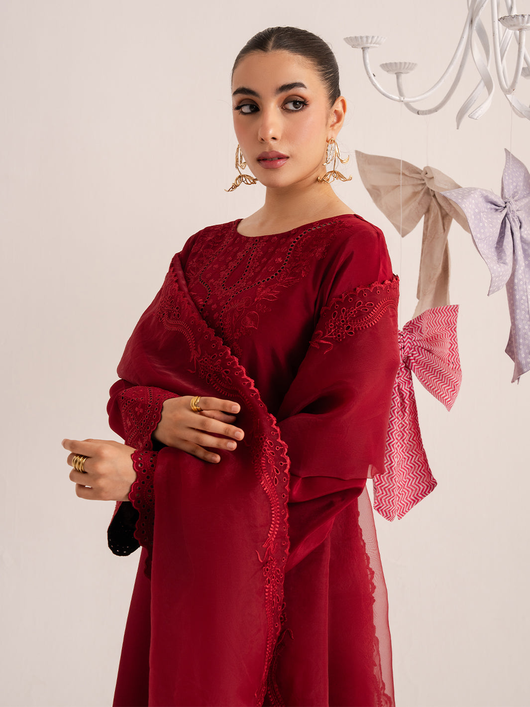 Izel | The Silk Chapter | Cerise, image 3