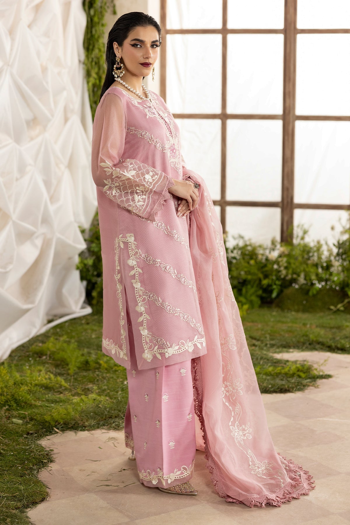 Charizma | Festive Pret  | CMA-5-189, image 2
