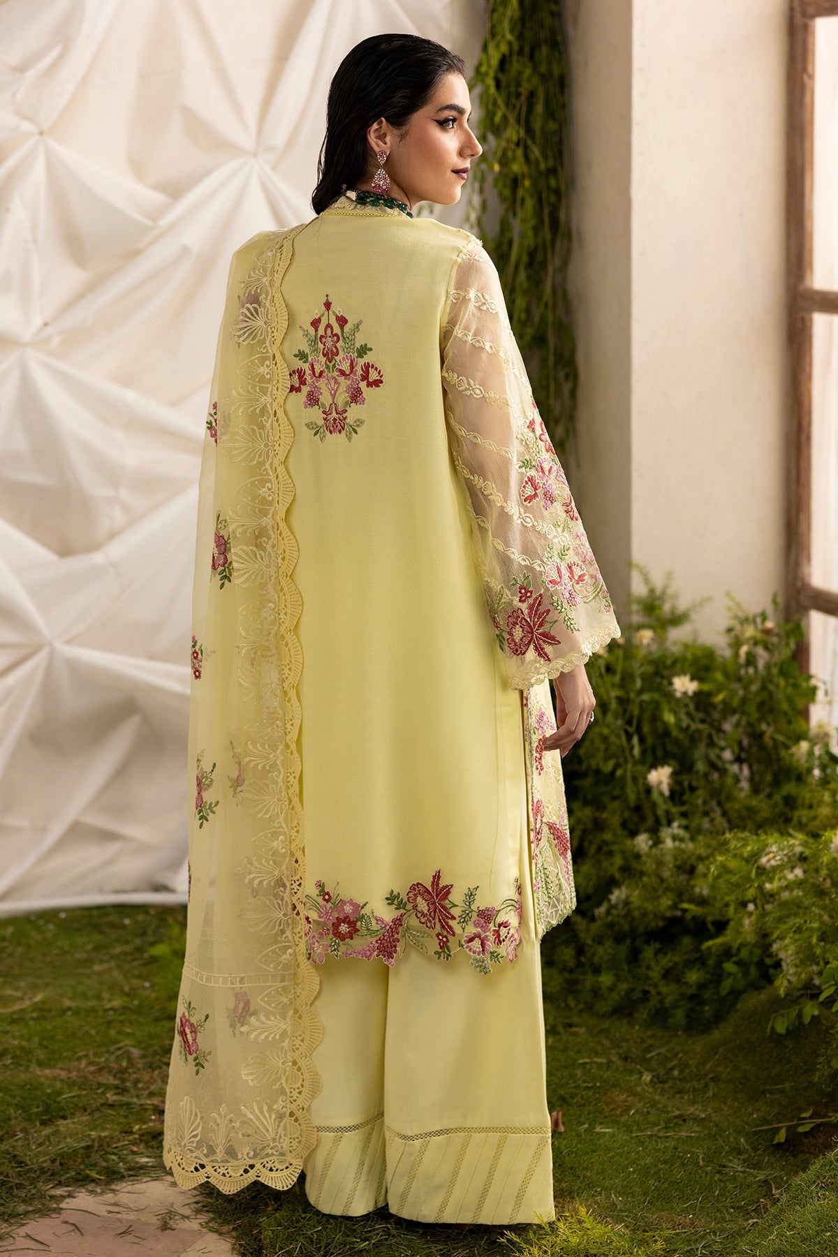 Charizma | Festive Pret  | CMA-5-192, image 2