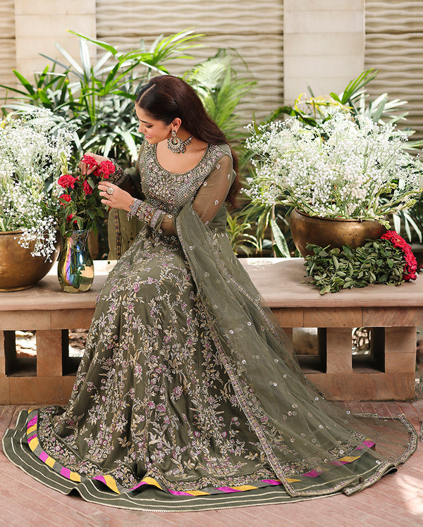 Roheenaz | Aangan Chiffon Collection 25 | Mehwar, image 3