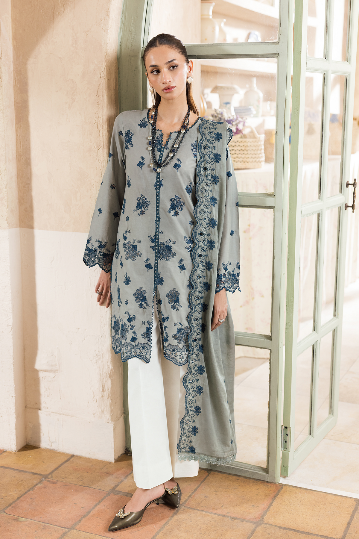 Rajbari | Nissa Chikankari Exclusive | Exclusive 10-6