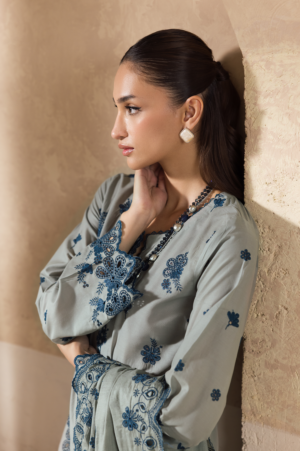 Rajbari | Nissa Chikankari Exclusive | Exclusive 10-8