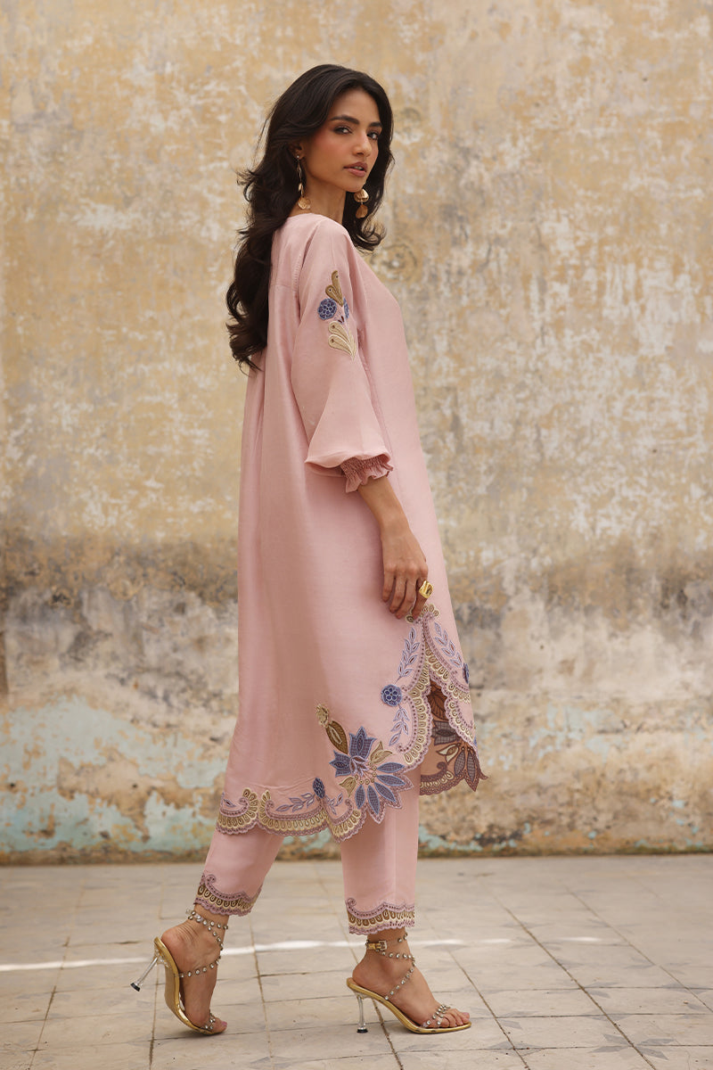Wardha Saleem | Zimal Luxury Eid Edit 26 | Sona, image 5