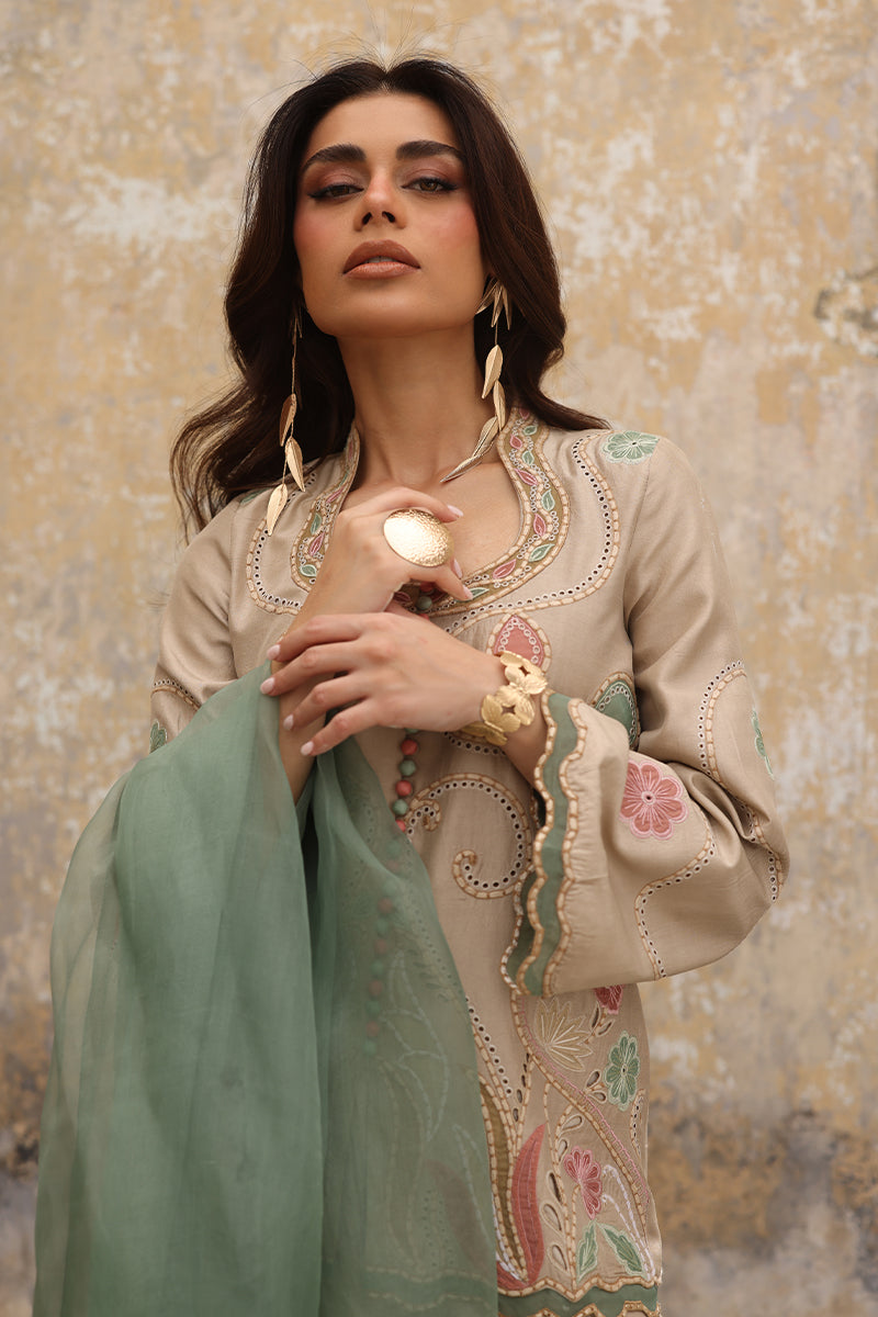 Wardha Saleem | Zimal Luxury Eid Edit 26 | Nazain, image 7