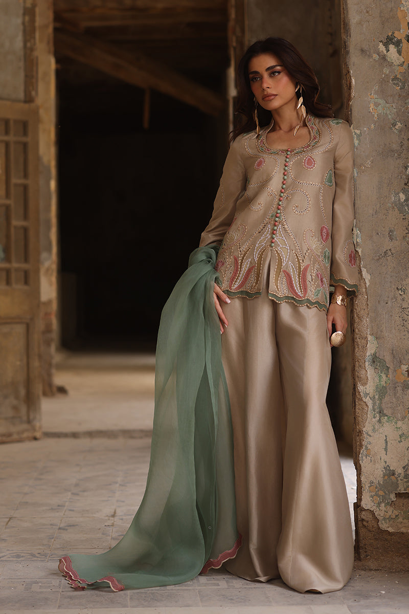 Wardha Saleem | Zimal Luxury Eid Edit 26 | Nazain, image 5