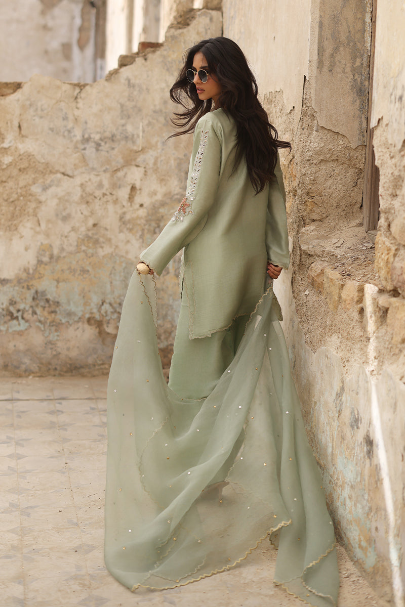 Wardha Saleem | Zimal Luxury Eid Edit 26 |Kiran-2