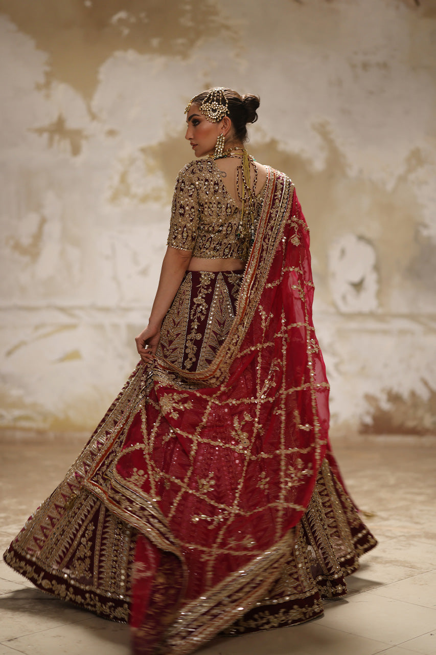 Nida Azwer | LAEL Bridal Couture | Lara -  Nida Azwer Bridals - Original Designer Dress - House of Maryam