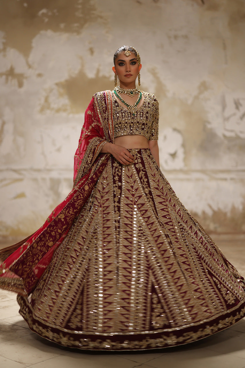Nida Azwer | LAEL Bridal Couture | Lara -  Nida Azwer Bridals - Original Designer Dress - House of Maryam