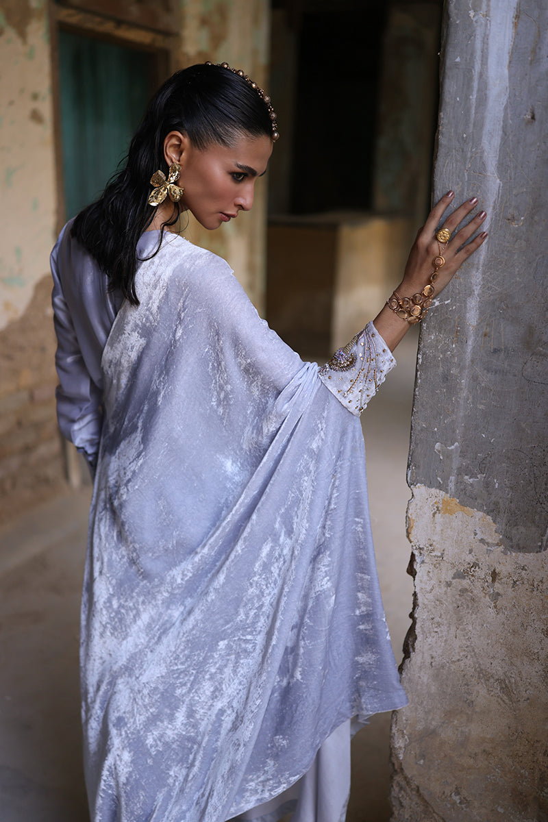 Wardha Saleem | Pure Velvet 25 | Viro-6