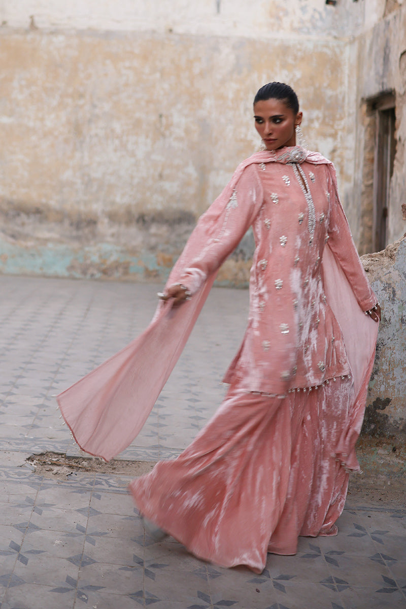 Wardha Saleem | Pure Velvet 25 | Zynia-10