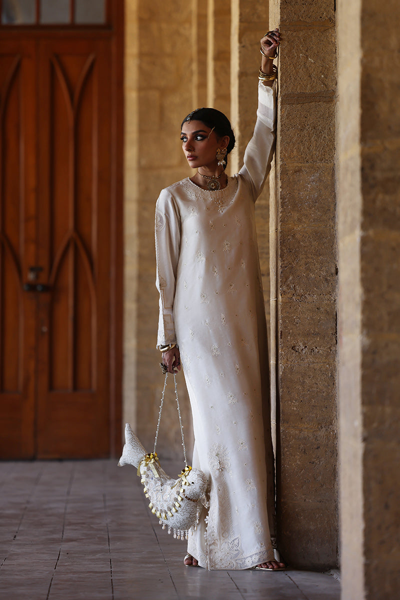 Wardha Saleem | Aari Collection 26 | Mushq, image 6