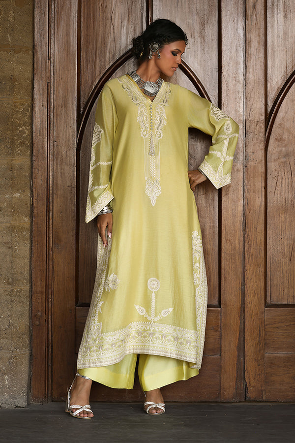 Wardha Saleem | Aari Collection |  Mahveen, image 7