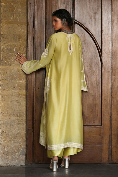 Wardha Saleem | Aari Collection |  Mahveen
