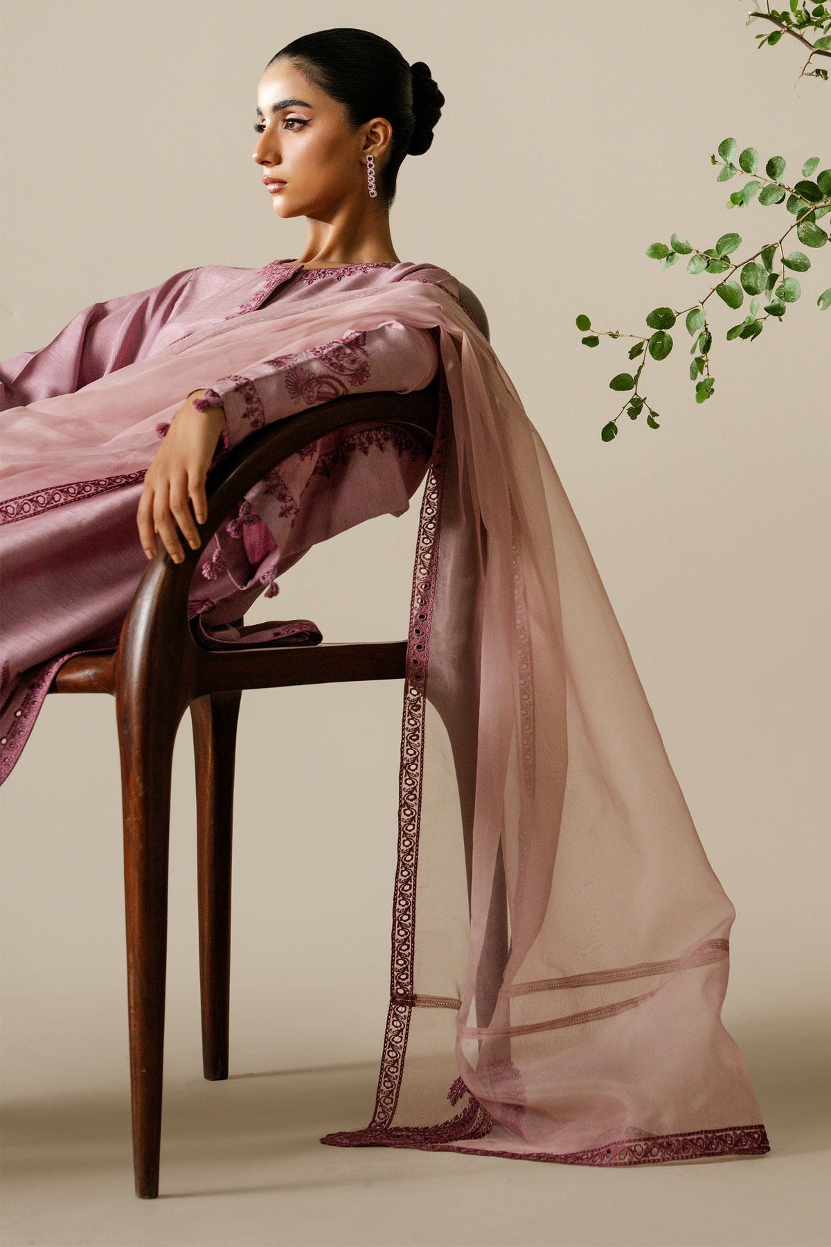 Zaha | Serae Pret | FLORAYNE, image 4