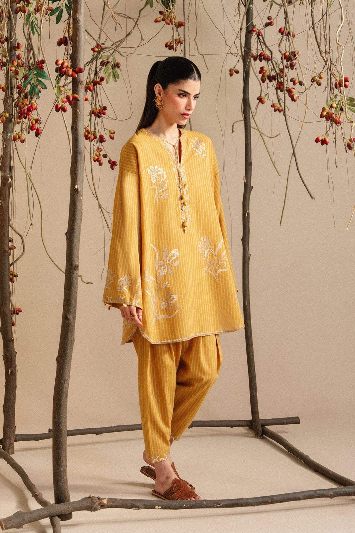 Elan | Winter Basics 25 | SOHEA (ERW-21570)-1
