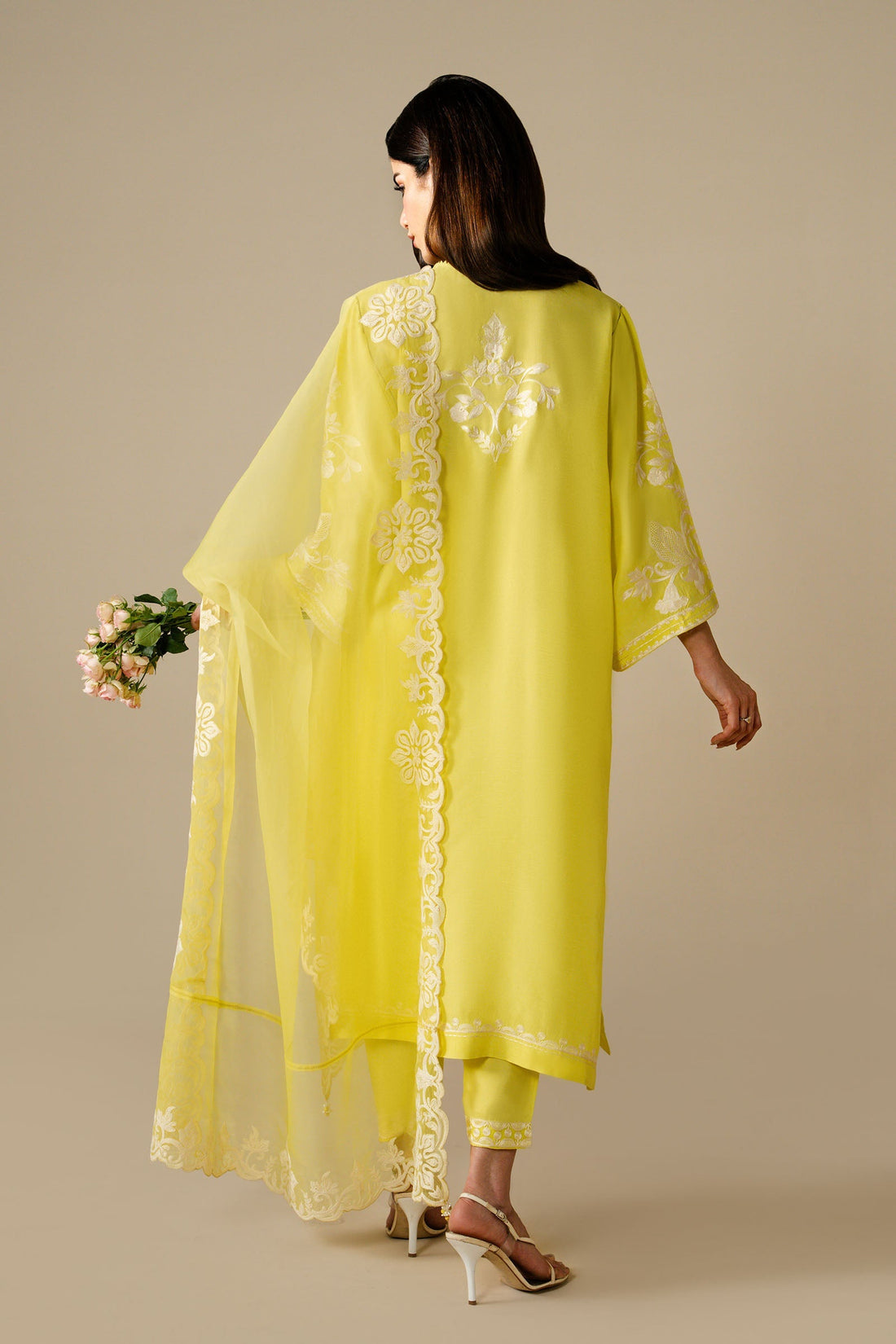 Zaha | Serae Pret | LUNARAE