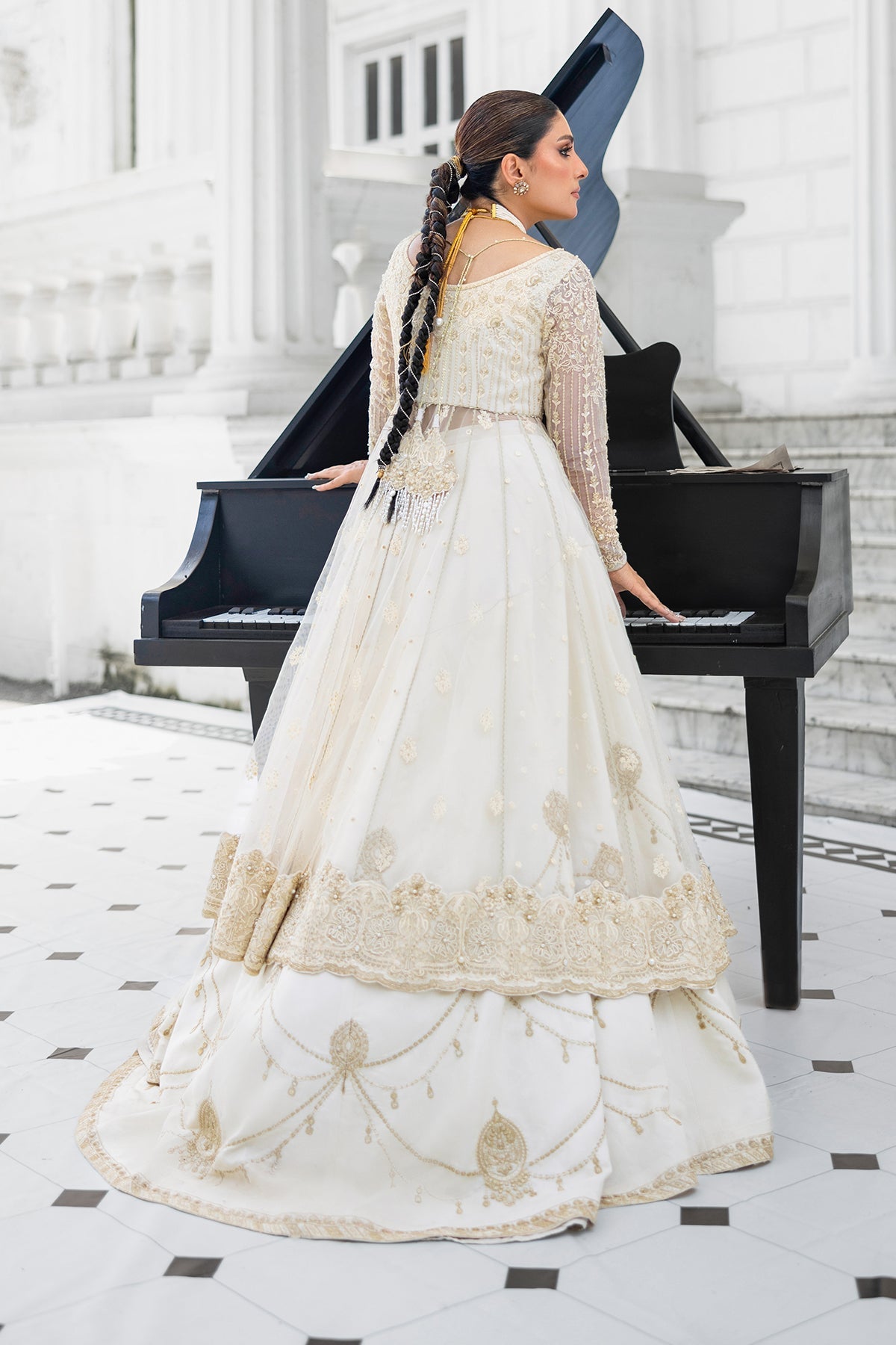 Erum Khan | Jahan Wedding 25 | Snow Pearl, image 2