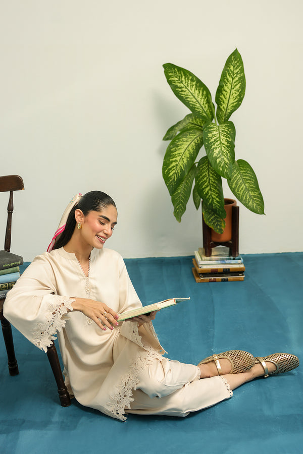 Sahar | Pret Essentials Winter 25 | Ivory Rose, image 7