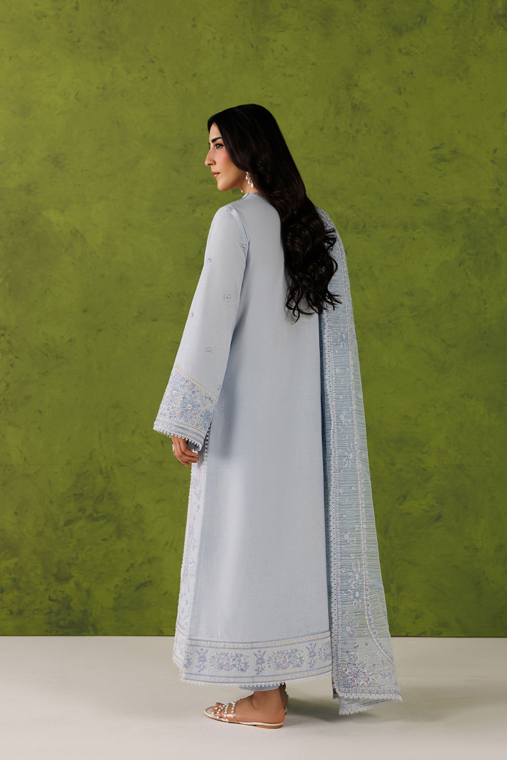 Emaan Adeel | Elevated Essentials 26 | URBAN MUSE-2