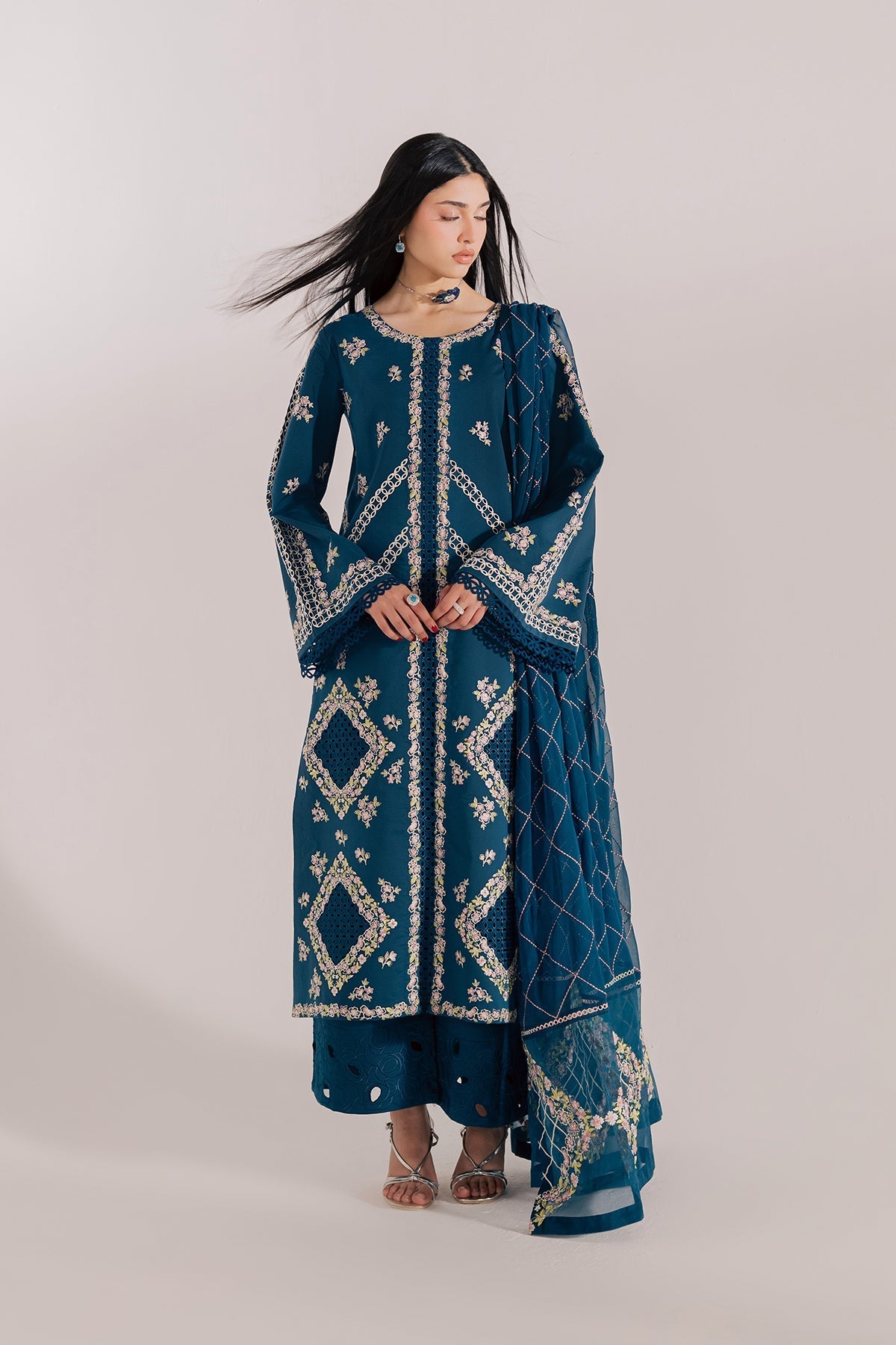 Vanya | Celine Formals | CN-21, image 5