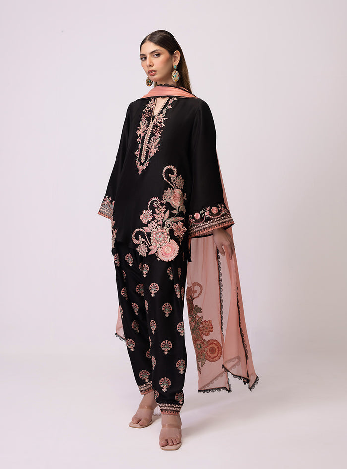 Zainab Chottani | Luxe Edit 25 | Nurah, image 4