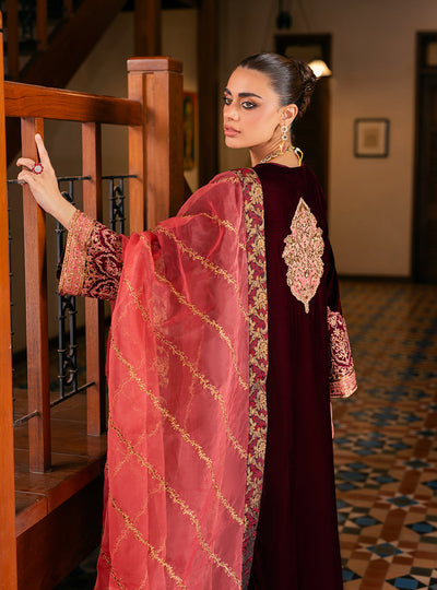 Zainab Chottani | Velvet 25 | Aima