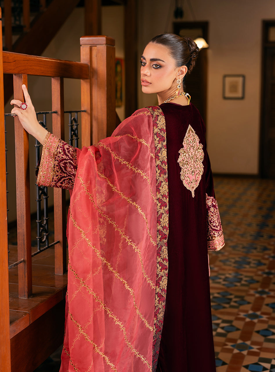 Zainab Chottani | Velvet 25 | Aima-2