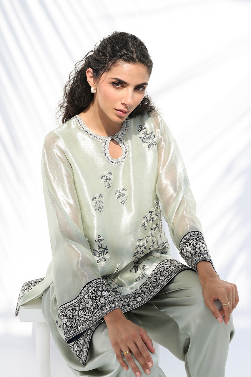 Sania Maskatiya | The Winter Edit - Luxe Pret 25 | Gana, image 5
