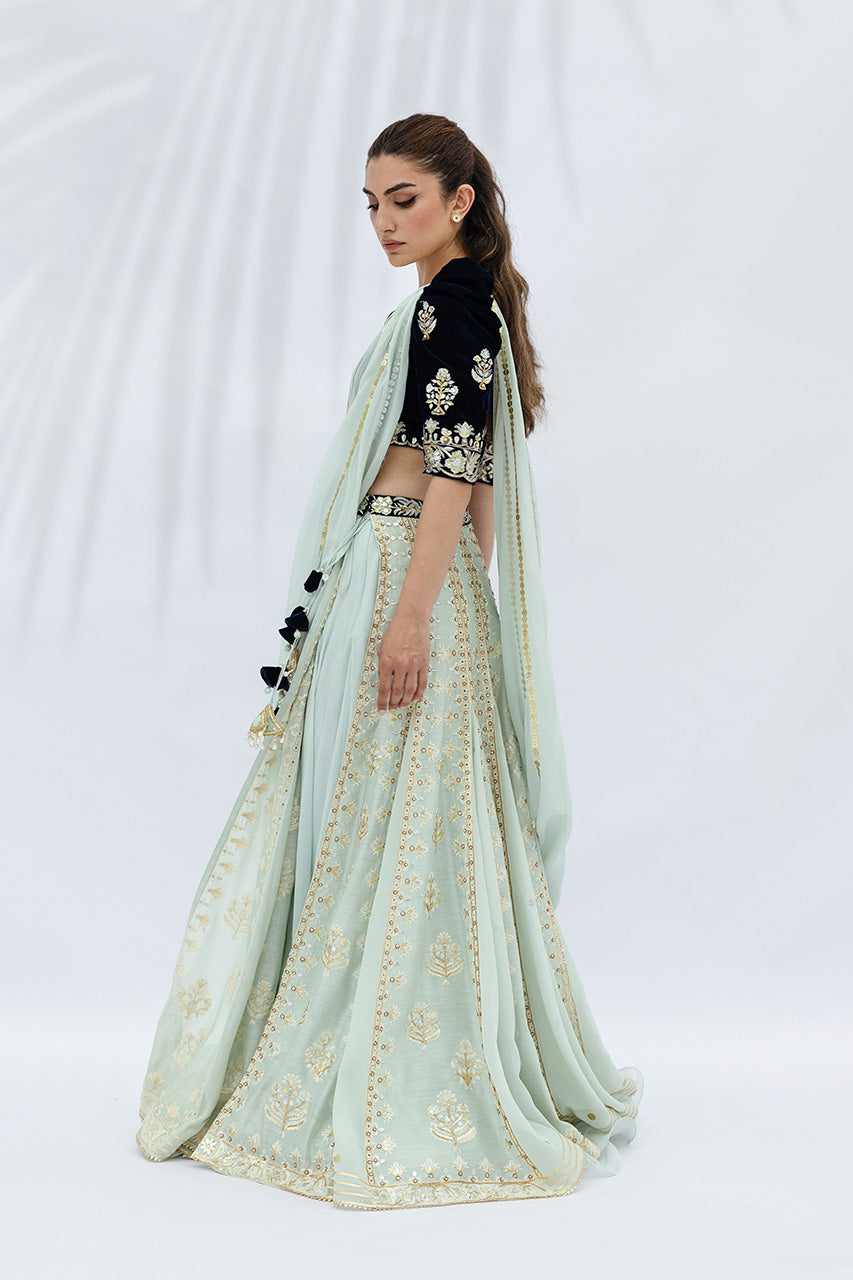 Sania Maskatiya | The Winter Edit - Luxe Pret 25 | Nari, image 5