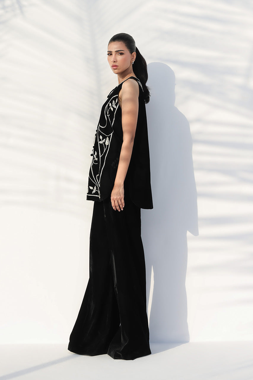 Sania Maskatiya | The Winter Edit - Luxe Pret 25 | Lena, image 5